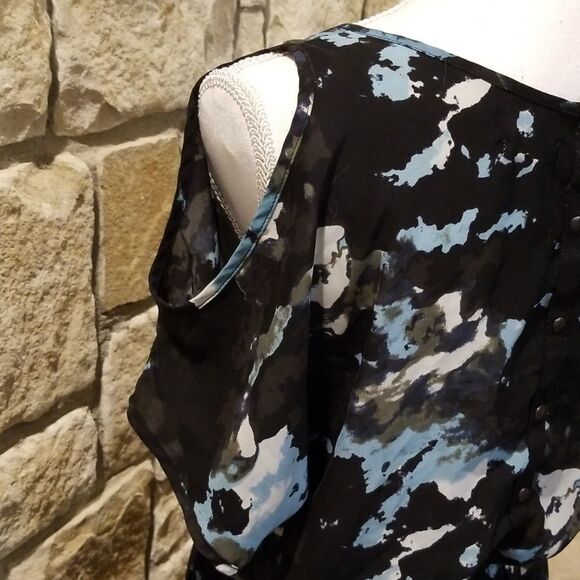 URBAN Outfitters watercolor print  Silence+Noise Cold Shoulder Dres… - Picture 4 of 6